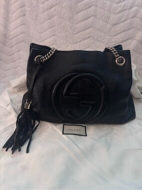 Gucci Black Pebbled Leather SoHo Bag with Gold Chain and Tassel
